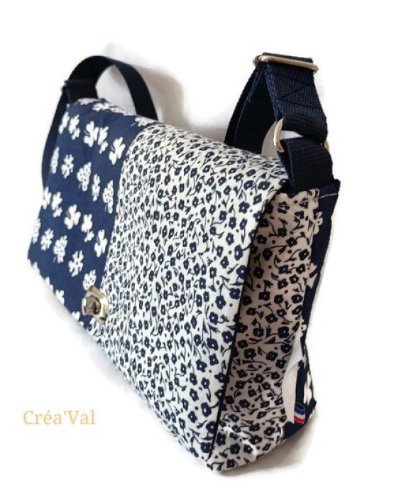 Sac besace fleuri bleu et blanc - SB/62